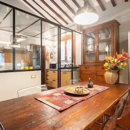 Borgo La Croce Florence