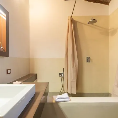 Borgo La Croce Apartment Florence